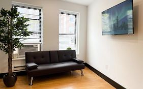 Boutique Studio Apartment On Grand Ave